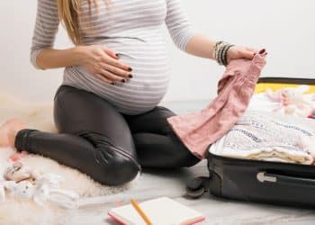 Mala da maternidade, o que levar para garantir conforto e segurança