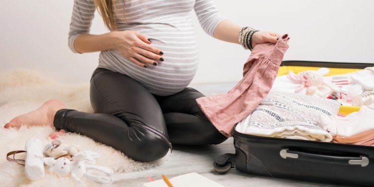 Mala da maternidade, o que levar para garantir conforto e segurança