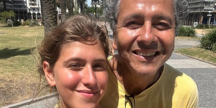 Marcos Palmeira curte viagem e posta foto rara com a filha