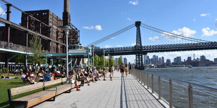 Aventuras urbanas em família, explorando cidades