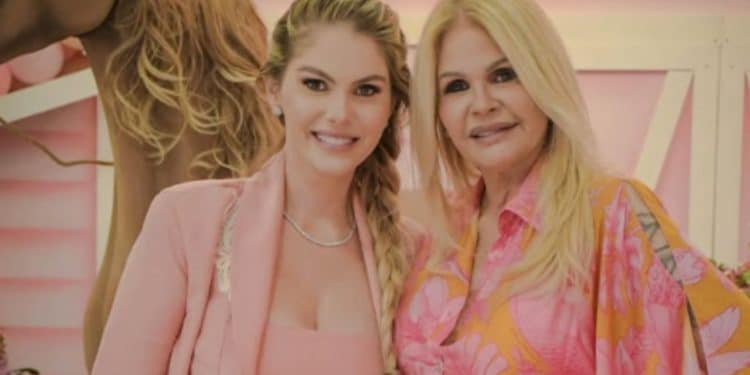 (Foto: Reprodução/Instagram @moniquevansreal)