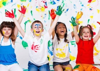 10 brincadeiras divertidas e criativas para crianças de 4 a 5 anos