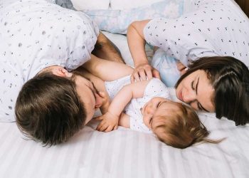 Cama compartilhada: até que ponto é saudável e seguro para as crianças?