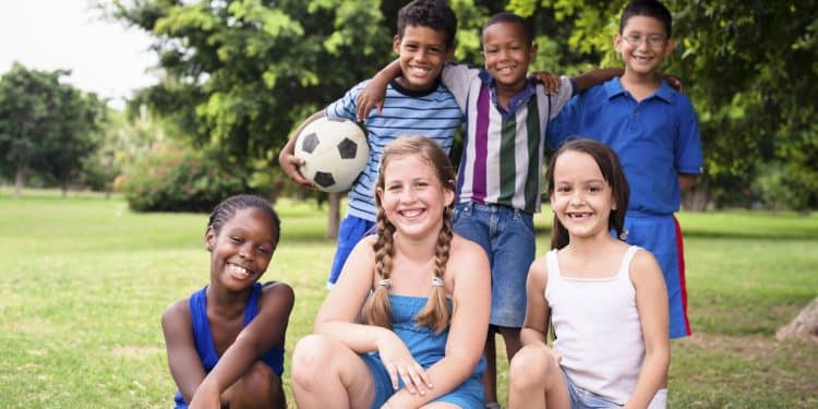 Quais as melhores atividades físicas para o seu filho de acordo com a faixa etária?