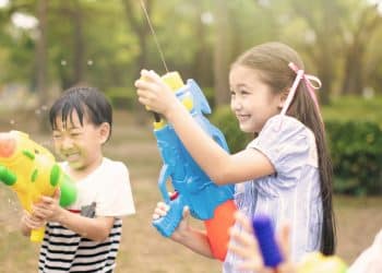Verão de diversão! Brincadeiras incríveis para crianças em casa
