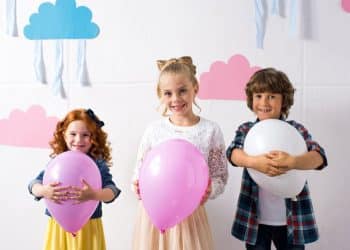 5 brincadeiras com balões que vão explodir a diversão!