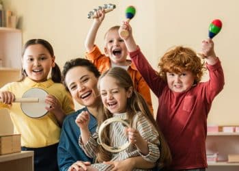 9 brincadeiras divertidas para estimular o vocabulário infantil