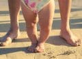 Dia de praia com bebê: dicas para um passeio seguro e divertido