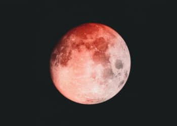 ‘Lua de Sangue’ será visível no Brasil; saiba data e horários do fenômeno