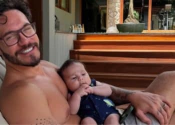 Vitória! Eliezer celebra evolução do filho após sessões de fisioterapia