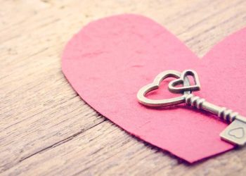 Como equilibrar amor e integrar emoções através da astrologia