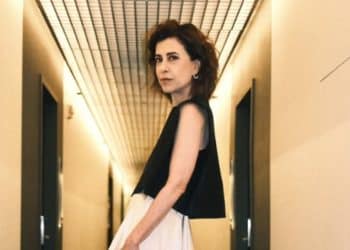 Fernanda Torres comenta arrependimento da carreira de atriz e novos rumos profissionais