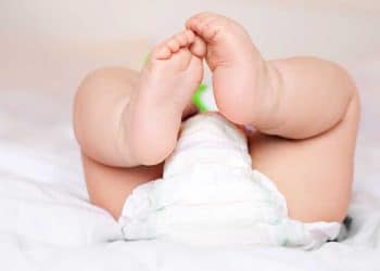 Polêmica no ar: pais precisam trocar fraldas na escola? Entenda a nova regra!