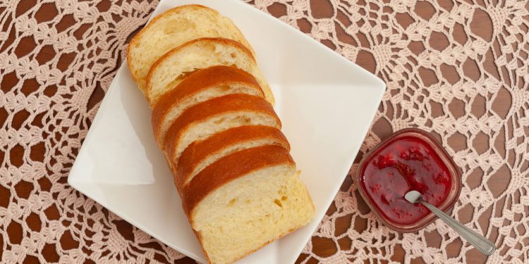 Pão caseiro de liquidificador simples, rápido e delicioso!