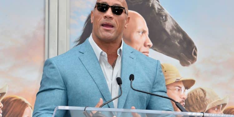 The Rock Como Você Nunca Viu! Dwayne Johnson é Transformado Pelas Filhas!