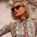 A estampa de cobra está de volta à moda, 2025 promete looks sofisticados