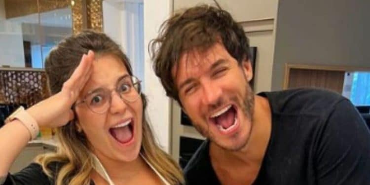 Viih Tube e Eliezer trocam o Carnaval por momentos em família