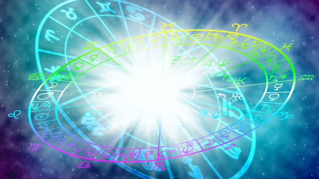 Você ce Seu Verdadeiro Eu? A Astrologia Pode Revelar Coisas Surpreendentes!
