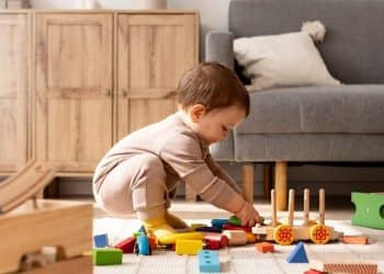 1 ano e 3 meses: como estimular os movimentos e ajudar a desenvolver a comunicação