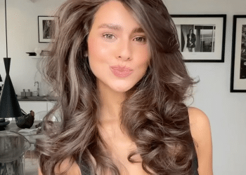 Cabelos com volume e glamour! Aprenda o Blowout que é tendência