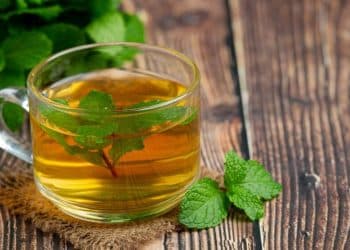 Esse chá pode trazer riscos à gravidez; saiba qual