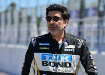 CEO de empresa famosa corre atrás de filho de Luana Piovani com lança-chamas e gera indignação