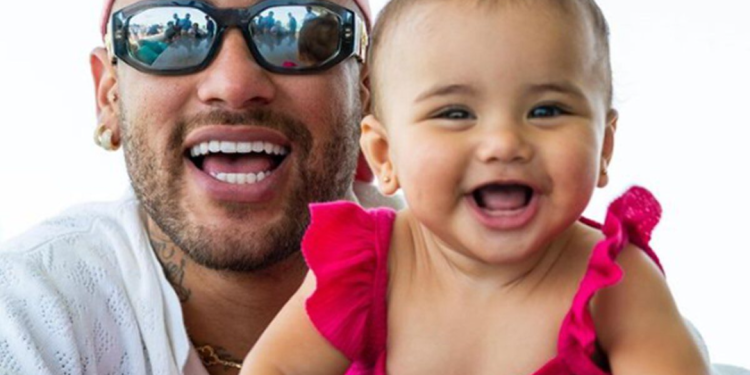 De Craque a Papai Coruja: Neymar Compartilha Momentos com as Filhas