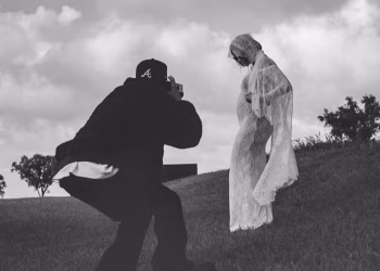 Justin e Hailey Bieber mantêm tradição familiar no nome do filho