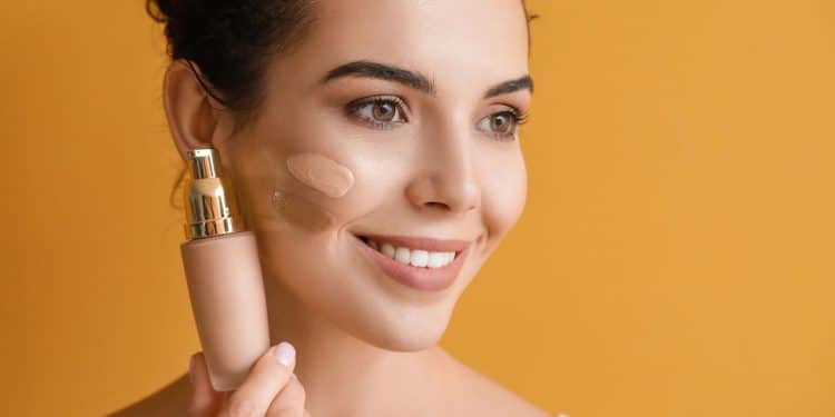 Maquiagem e skincare, como os produtos estão se integrando