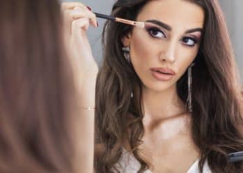 Esse truque com berry makeup vai transformar sua maquiagem