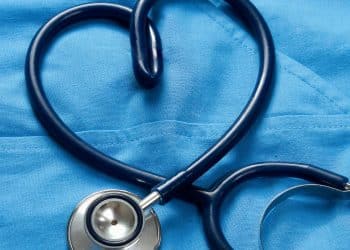 Médico Express: como a tecnologia está transformando consultas e exames em casa