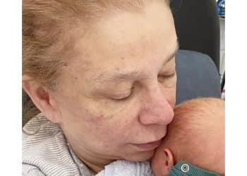 Mulher de 66 anos dá à luz seu décimo filho sem recorrer à FIV