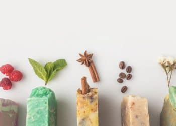 Banho dos sonhos com sabonetes perfumados que são puro luxo