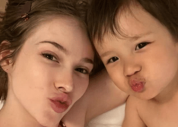 Sammy mostrou que pra ser heroína de verdade vale tudo, até virar a Mulher-Aranha