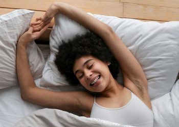 Chega de insônia! 16 hábitos que ajudam mães a dormirem melhor