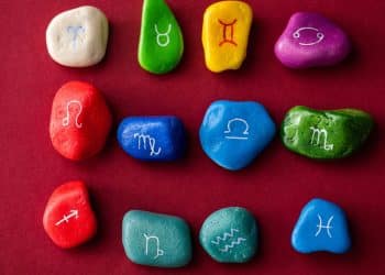 A Influência da Lua e dos Astros na Vida dos Geminianos