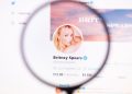 Britney Spears publica foto nua e desabafa sobre críticas em viagem ao México