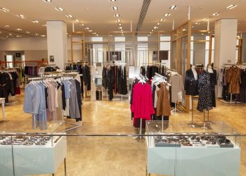 Estilo com maturidade! dicas de moda para mulheres elegantes aos 50