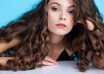 A escolha mais inteligente para manter seus cachos nutridos e sem frizz