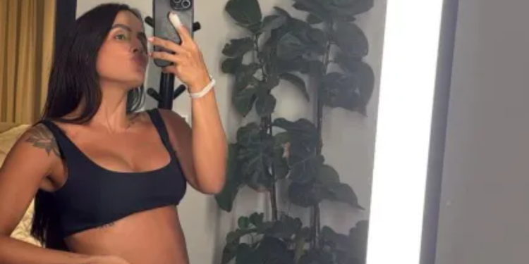 Barriga crescendo, amor transbordando! carol e Thiaguinho esperam o primeiro filho
