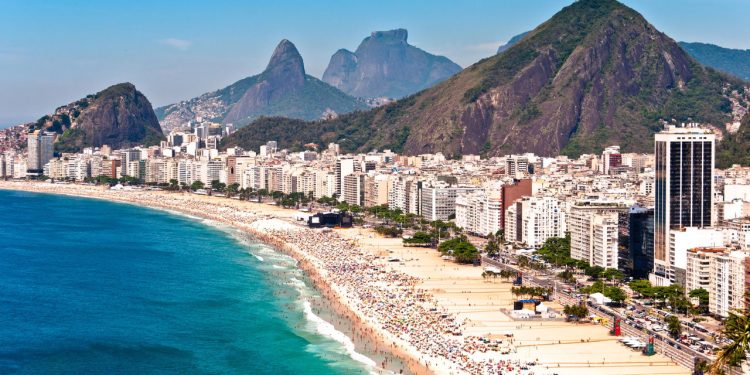 Praia de Copacabana - Créditos: depositphotos.com / dabldy