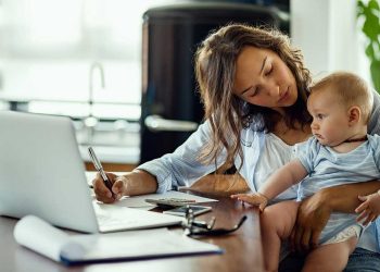 Maternidade e carreira: é possível conciliar sem abrir mão de si mesma?