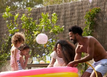 Brincar faz bem: estudo mostra que diversão é essencial em todas as idades