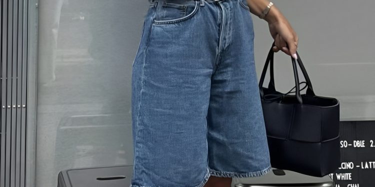 A peça mais estilosa do momento voltou com tudo