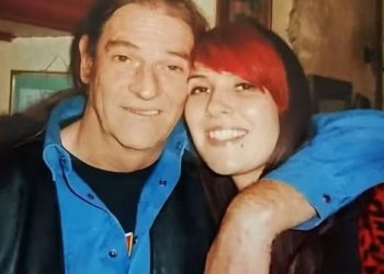 Filha perde o pai para o câncer logo após o nascimento do seu bebê e desabafa: “Diziam que era uma hérnia”