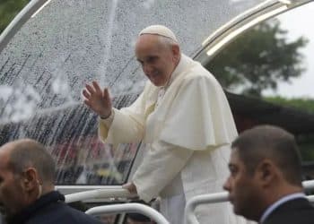 Profecia de Nostradamus: entenda a teoria que veio à tona após despedida de Papa Francisco