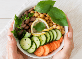 Alimentação e TPM: como a nutrição pode aliviar os sintomas do ciclo menstrual