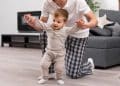 Genética ou ambiente? Estudo mostra o que define quando o bebê começa a andar
