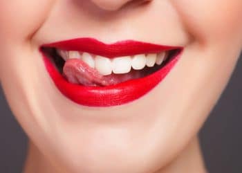 Maquiagem e hidratação! Como transformar seus lábios naturalmente