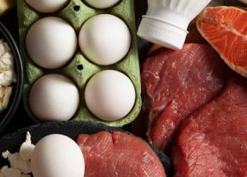 A gripe aviária pode contaminar crianças? Entenda se há riscos no consumo de ovos e carnes